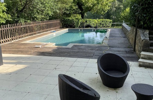 Camboulit House | Belle Longère aux Abords du Célé, où Règnent Calme et Fraicheur