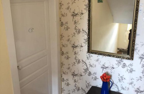 Landivy House | Belle Madeleine