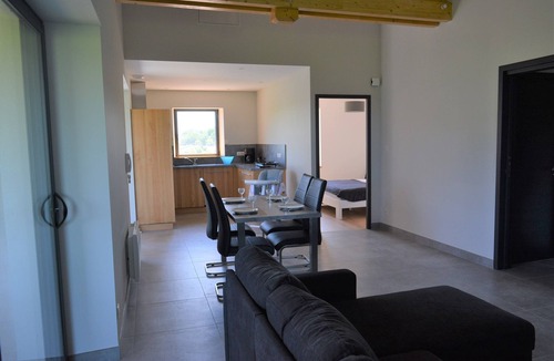 Saint-Alban-sous-Sampzon House | Belle Maison en Pierre Avec Jacuzzi