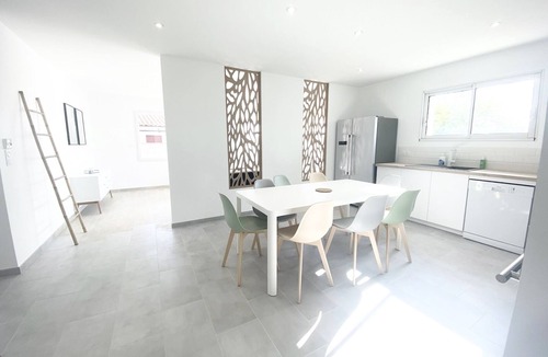 Challans House | Belle Maison de 140m2, Proche Centre Ville