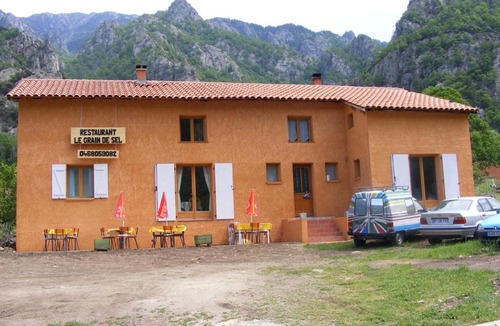 Casteil House | belle maison de montagne