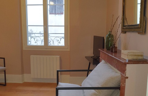 Le Passage House | Belle Maison de Ville en Pierre Entièrement Rénovée