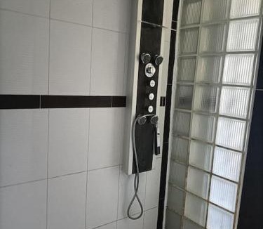 Bazemont House | Belle maison du 18e siècle