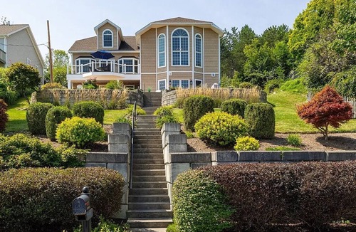 Canandaigua House | Belle Maison: Luxury Getaway with Hot Tub!