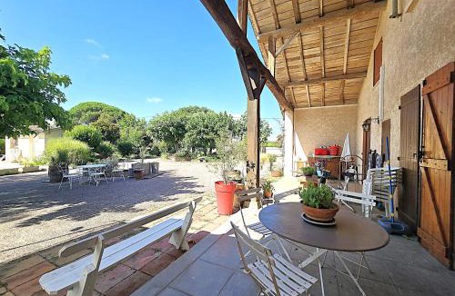 Mas-Grenier House | Belle maison Mas Grenier - 14 personnes - 11 lits - Piscine privée - Grand jardin - Jeux enfants - Parking gratuit sur place