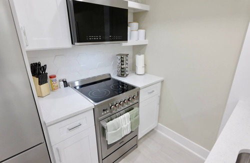 Shaw Apartment | Belle Maison Shaw Logan Circle