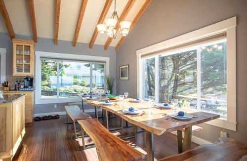 Roads End House | Belle Rive