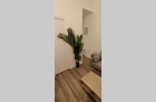 Vernier Apartment | Belle studette entièrement rénovée quartier Libération Nice