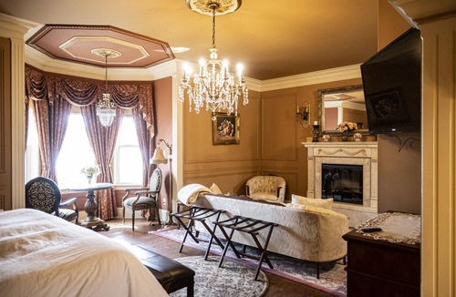 Harbour Grace Bed & Breakfast | Belle View Manor Inn