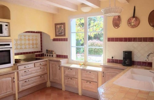 Saint-Romain-de-Benet Villa | Belle Villa