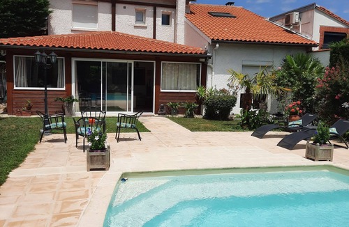 Soupetard Villa | Belle Villa Avec Grande Piscine à Toulouse, Idéal Famille