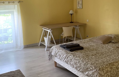 Foulayronnes Villa | Belle Villa en Pierre de 400 m2 -sauna- Piscine Chauffée