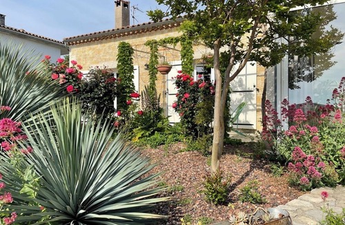 Le Cres Villa | Belle Villa Languedocienne Avec Piscine au Calme