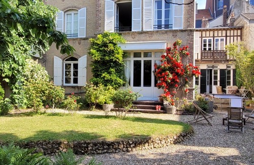 Saint-Martin-du-Littoral Villa | Belle Villa Proche Plage