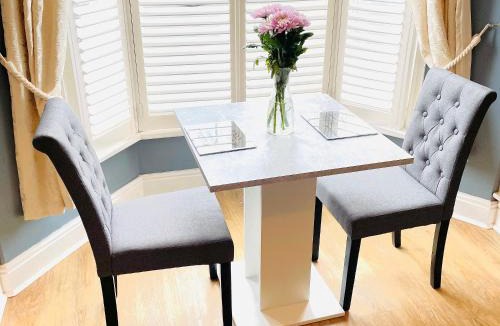 West Cliff House | Belle Vue Cabin