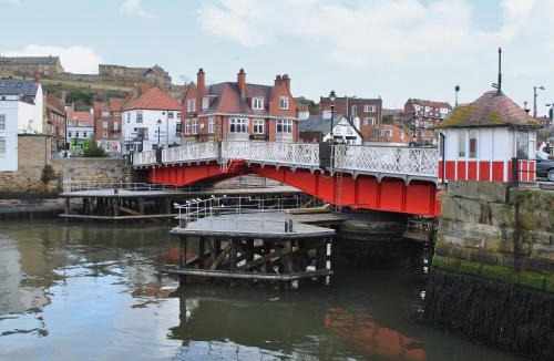 West Cliff House | Belle Vue Cabin