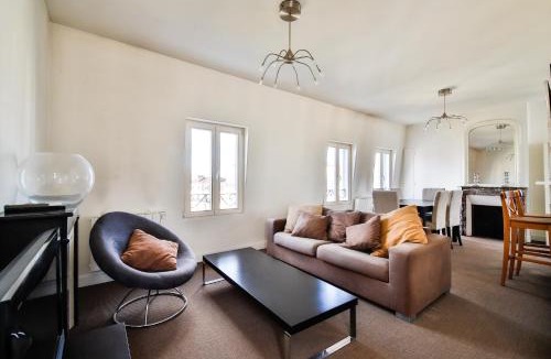 Levallois-Perret Apartment | Belle vue