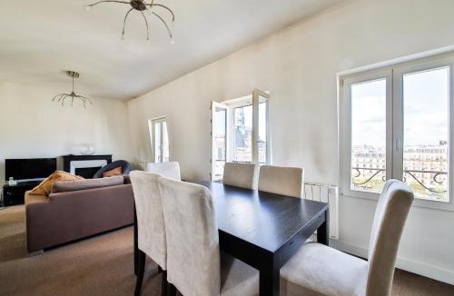 Levallois-Perret Apartment | Belle vue