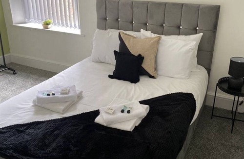 Cwm Frwd Oer House | Belle Vue