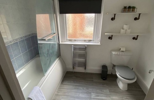 Cwm Frwd Oer House | Belle Vue