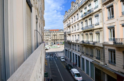 Bellecour - Hotel Dieu Apartment | Bellecour, very well-appointed studio with balcony