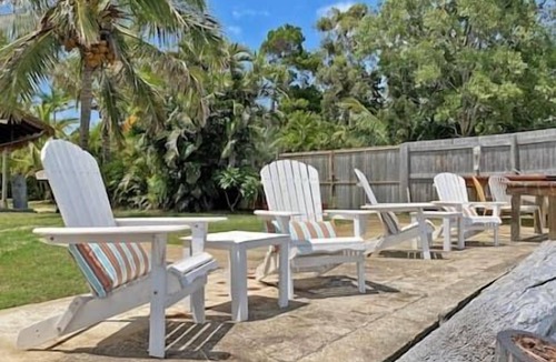 Amity Point Cabin | Belles on Ballow - Lorikeet Lodge