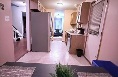 Belleville House | Belleville Getaway Big Yard & Comfort
