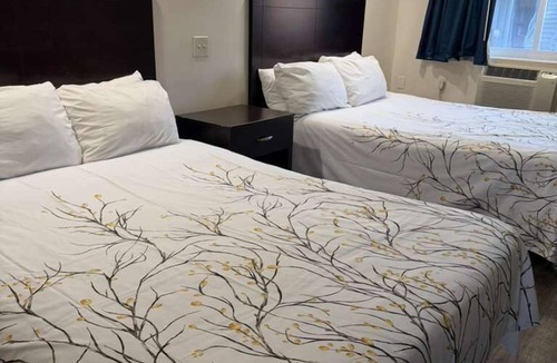 Belleville Hotel | Belleville Motor Lodge