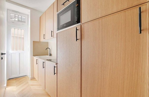 Hopital Saint-Louis Apartment | Belleville republique