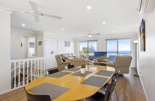 Manyana House | Bellevue