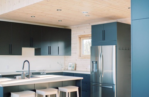 North Frontenac House | Bellevue Cottage, ON