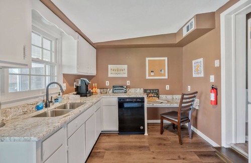 Bellevue House | Bellevue Cottage