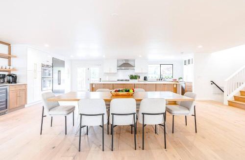 Northeast Bellevue House | Bellevue Oasis with 6 BR Haven!