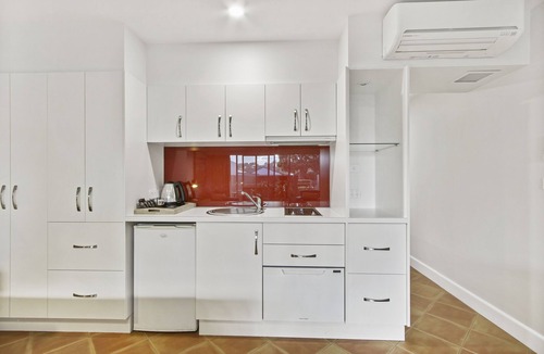 Lakes Entrance Hotel | Bellevue on the Lakes