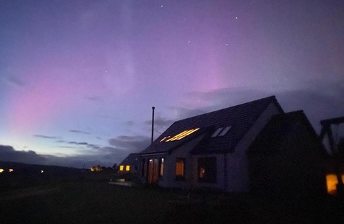 Suladale Bed & Breakfast | Bellfield. Skeabost bridge