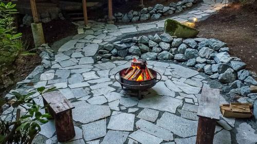 Sudden Valley House | Bellingham A-Frame - Hot tub - Fireplace - Firepit
