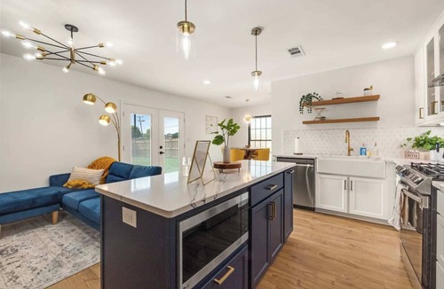 Richardson House | Bellini House/Modern 3BD Near Dallas & FIFA