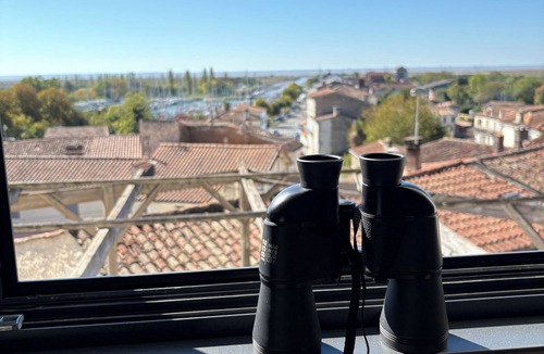 Mortagne-sur-Gironde House | Bellis, a breathtaking view of the Gironde estuary and the port of Mortagne.