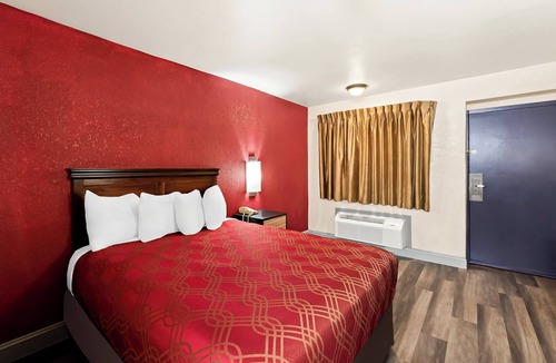 Bellmawr Hotel | Bellmawr Economy Inn