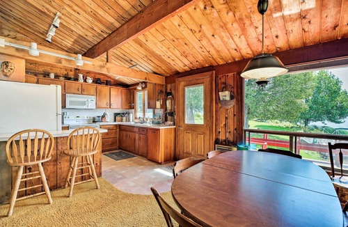 Town of Bellmont House | ‘Bellows Place’ Chateaugay Lake Retreat w/2 Docks