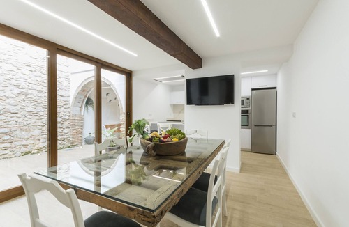 Bellreguard Ski Chalet | Bellreguard - Four Bedroom Chalet, Sleeps 8