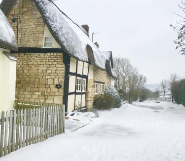 Alderton House | Bells Cottage