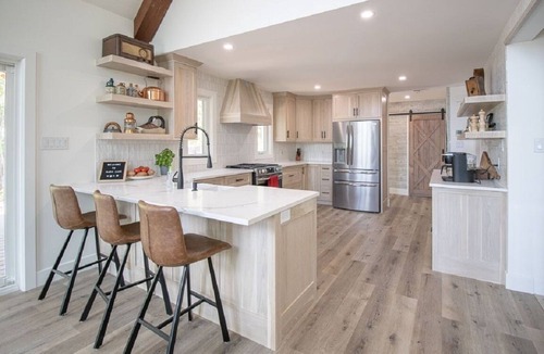 Madawaska Valley Cottage | Bells' Dream Lakehouse on Bark Lake
