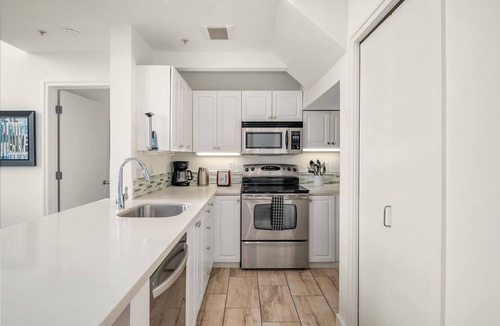 Belltown Condo | Belltown Penthouse 2BR/2.5BTH Walk Downtown