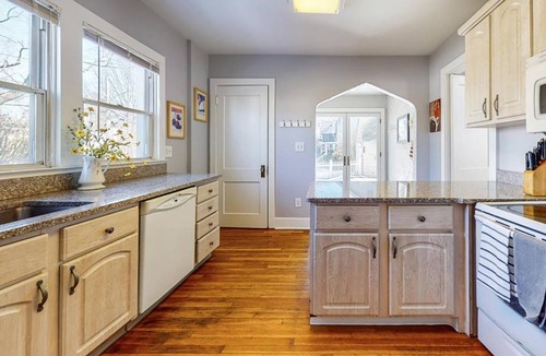 Stamford House | Belltown Retreat