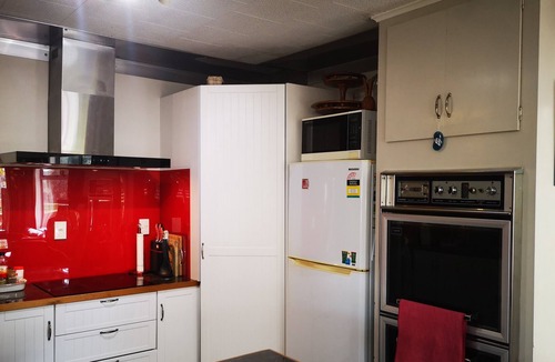 Kawaha Point House | Bellvue Retreat