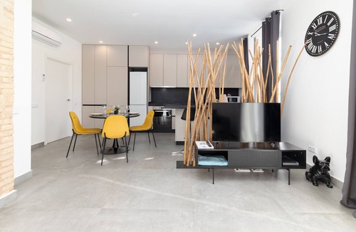 Arrancapins Apartment | Belmar Apartments 2. WiFi + A/C + 5 Pax