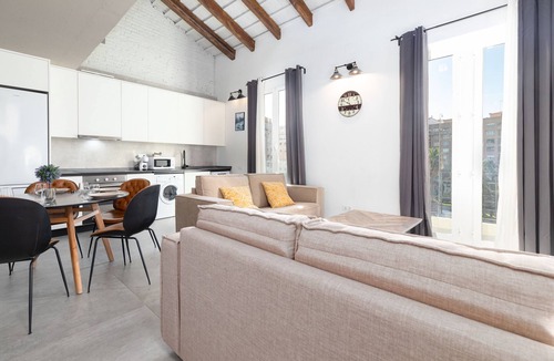 Arrancapins Apartment | Belmar Apartments 6. WiFi + A/C + 8 Pax
