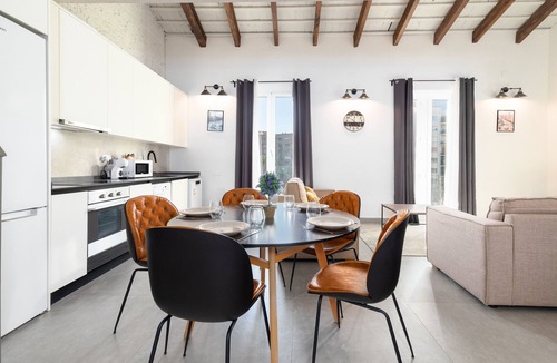 Arrancapins Apartment | Belmar Apartments 6. WiFi + A/C + 8 Pax