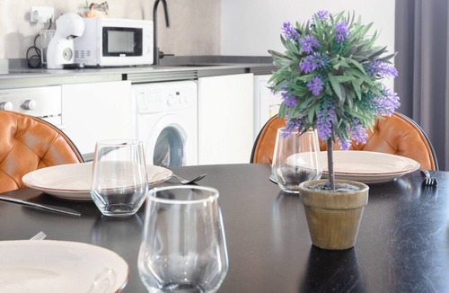 Arrancapins Apartment | Belmar Apartments 6. WiFi + A/C + 8 Pax